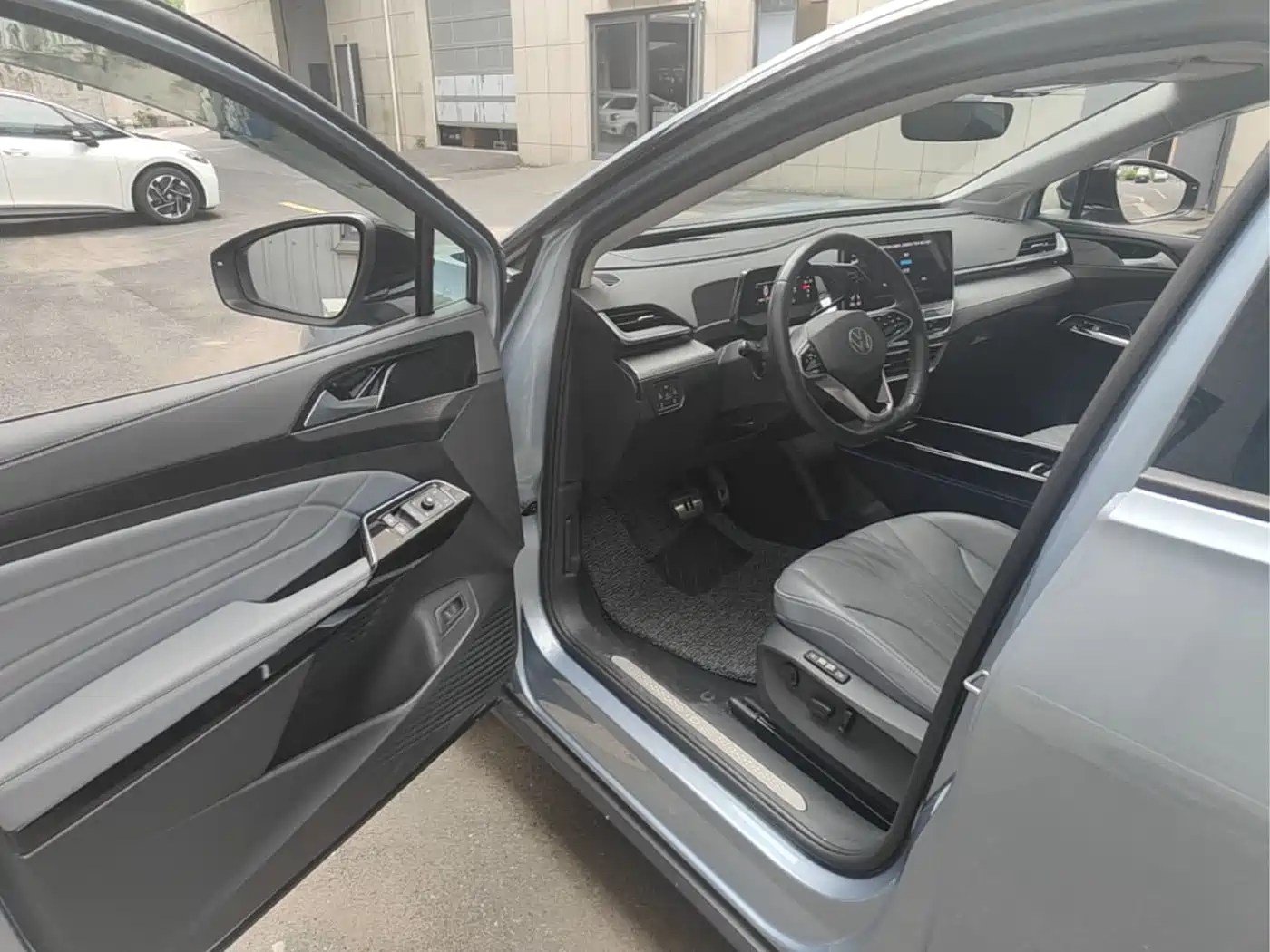 Volkswagen ID.6 X 2023 Upgraded Ultimate Intelligent Long Range Edition фото 17