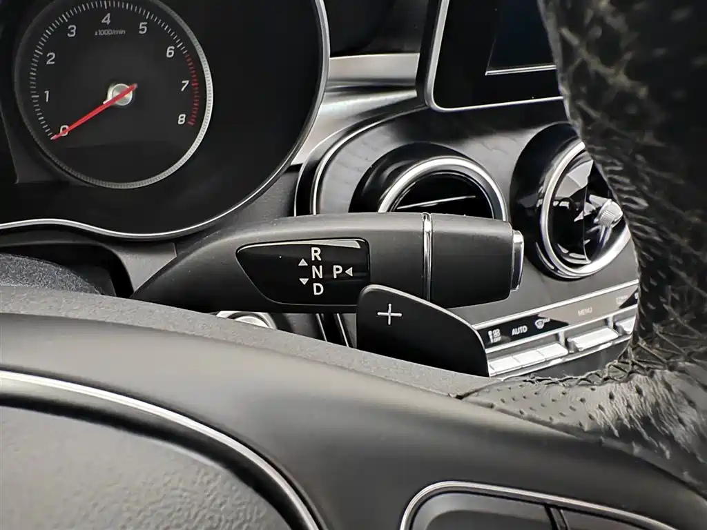 Mercedes-Benz C-Class 2017 C 200 L Sport фото 13