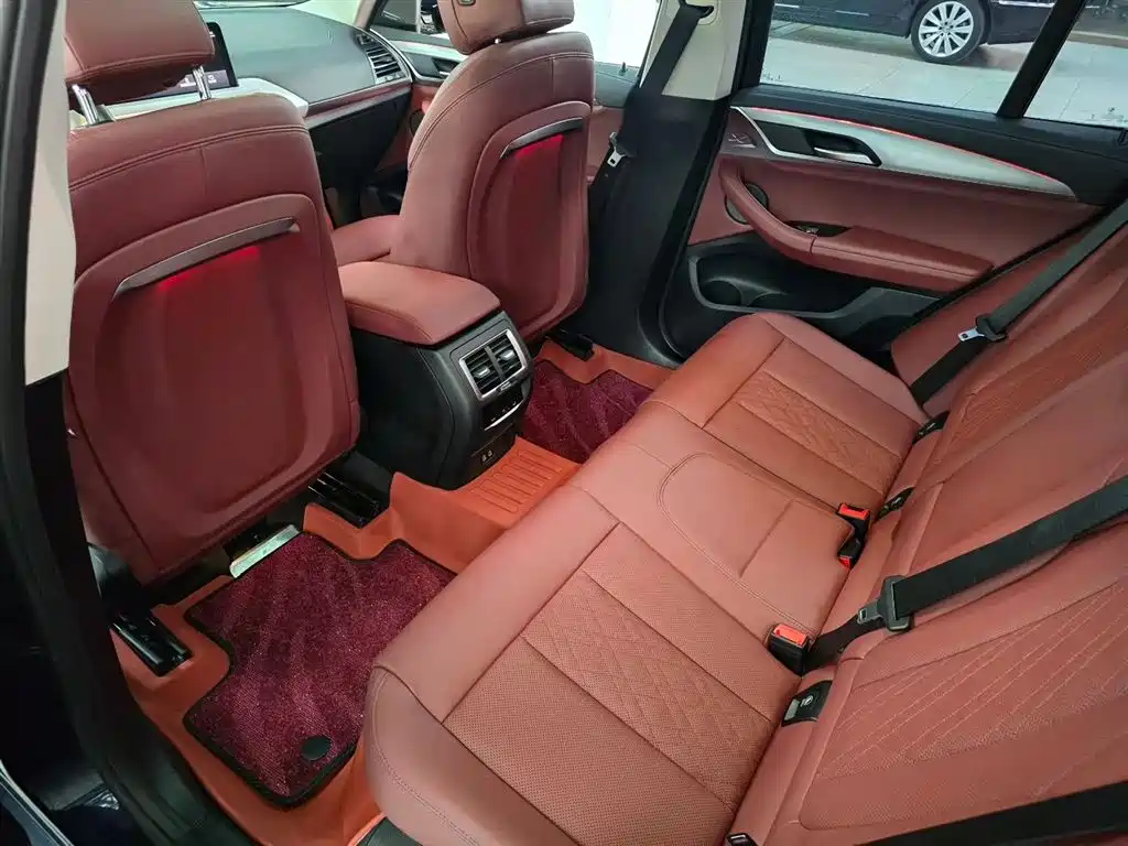 BMW iX3 2022 Innovation Leader фото 6