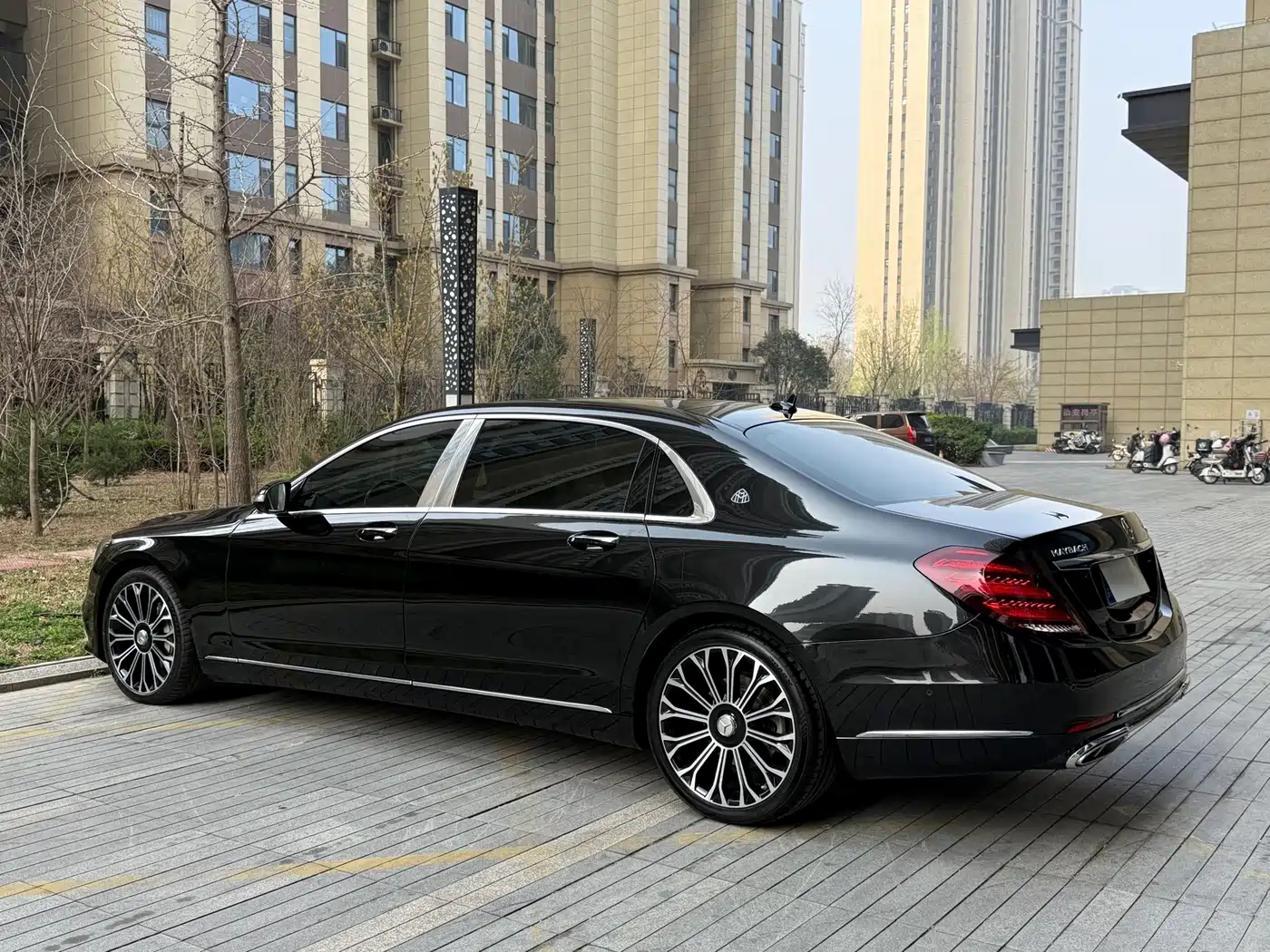 Mercedes-Benz Maybach S-Class 2020 S 450 4MATIC Collector's Edition фото 5