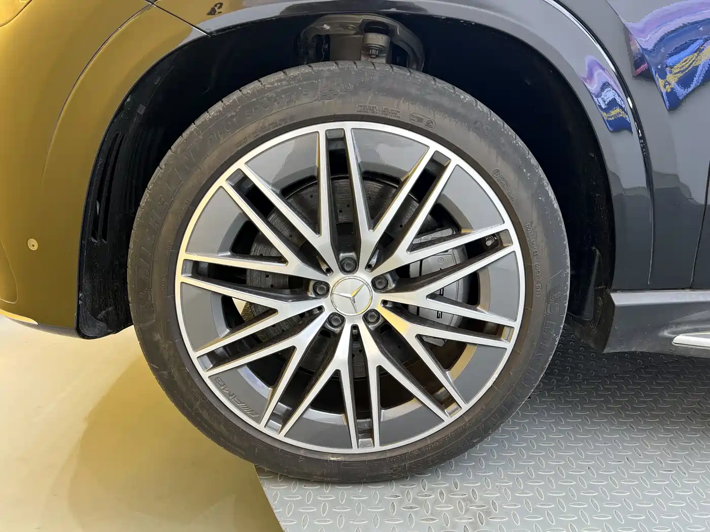 Mercedes-Benz GLE AMG 2023 AMG GLE 53 4MATIC+ фото 34