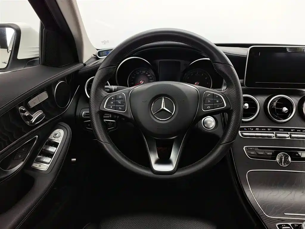Mercedes-Benz C-Class 2017 C 200 L Sport фото 11