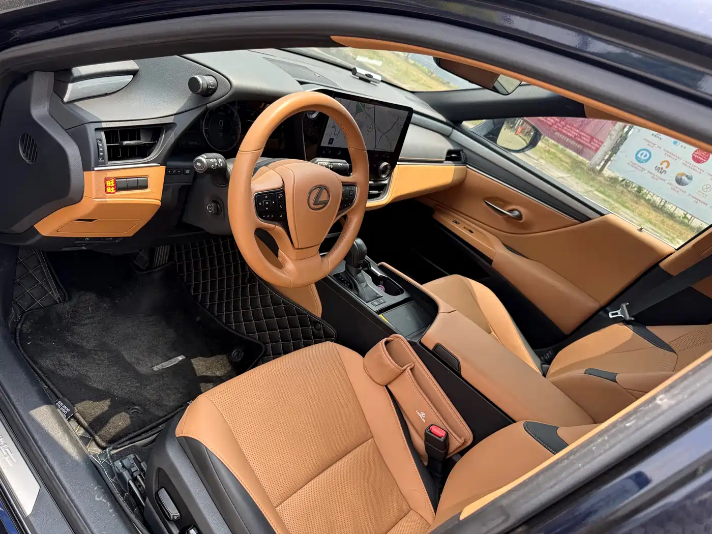 Lexus ES 2024 200 Premium Edition фото 4