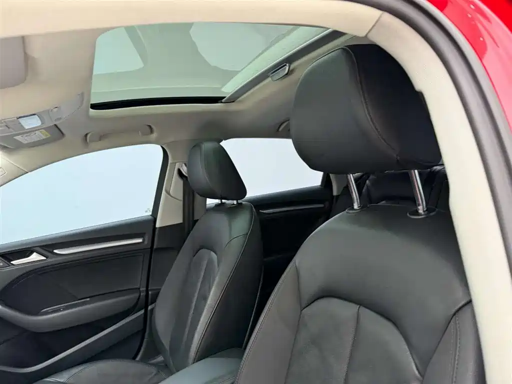 Audi A3 2015 Limousine 40 TFSI Automatic Comfort фото 16