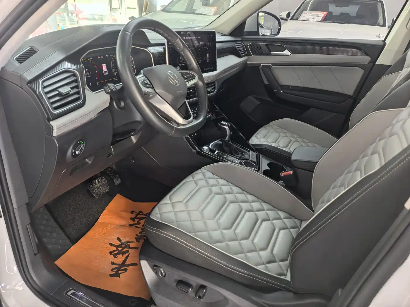 Volkswagen Tayron 2023 280TSI 2WD Luxury Plus Advanced Edition фото 7