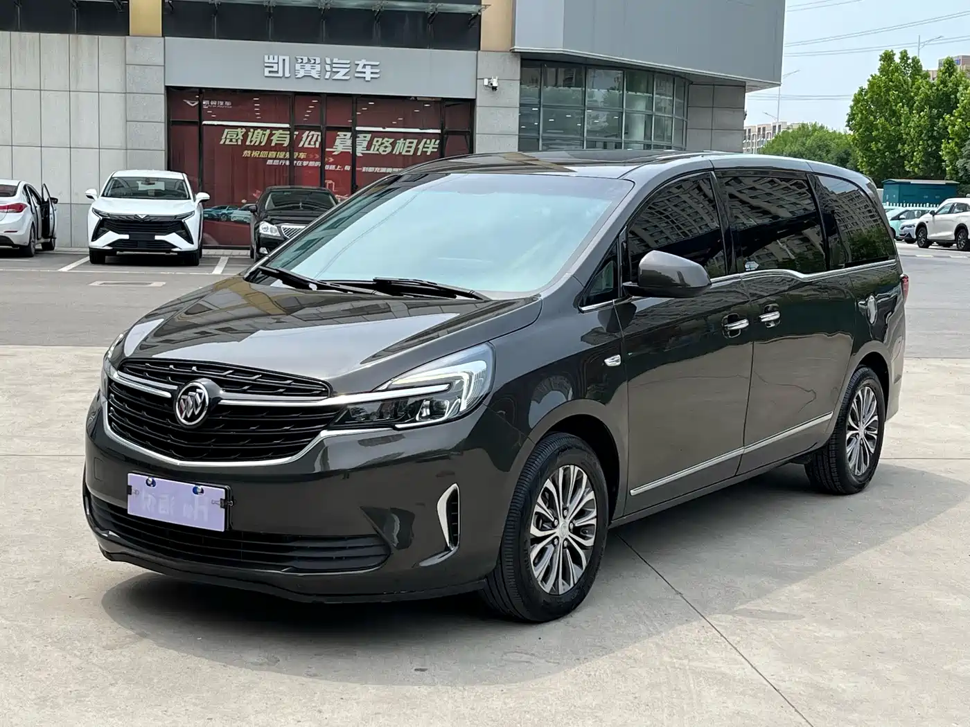 Buick GL8 2021 Land Business Class 652T Luxury