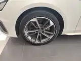 Фото 23 - Audi A4L
