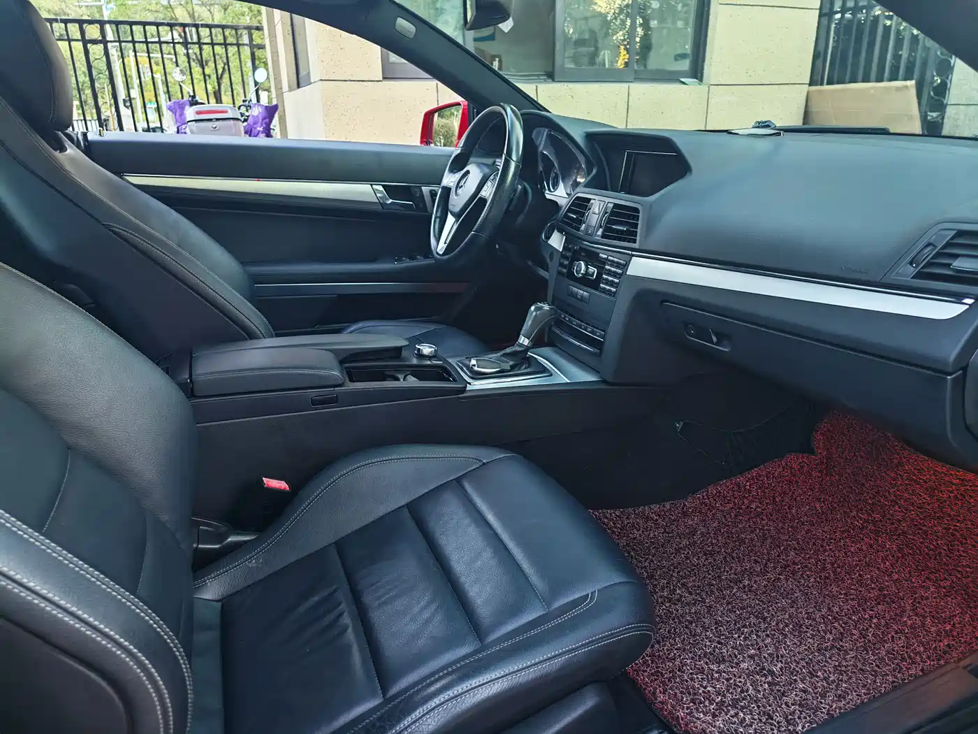 Mercedes-Benz E-Class (Import) 2012 E 200 CGI Coupe фото 7