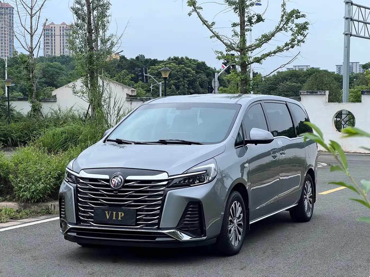 Buick GL8 2023 Model Land Business Class Smart