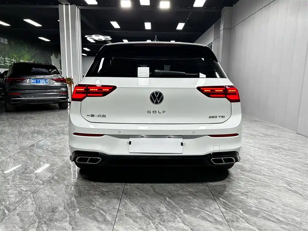 Volkswagen Golf 2023 Facelift 280TSI DSG R-Line Lite фото 5