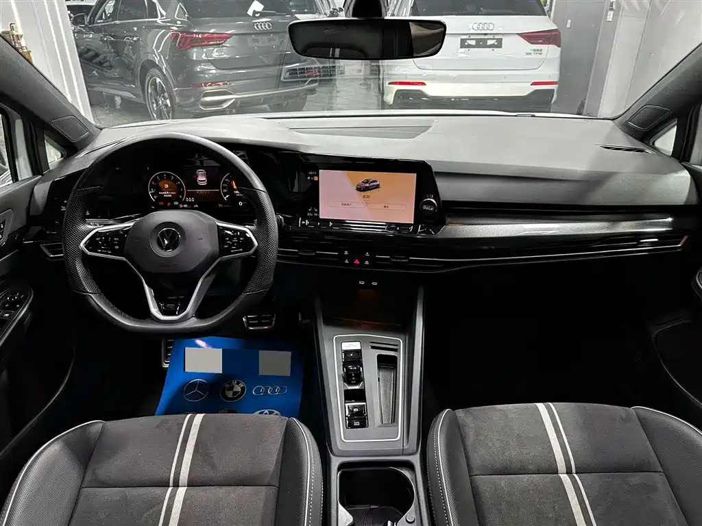 Volkswagen Golf 2023 Facelift 280TSI DSG R-Line Lite фото 11