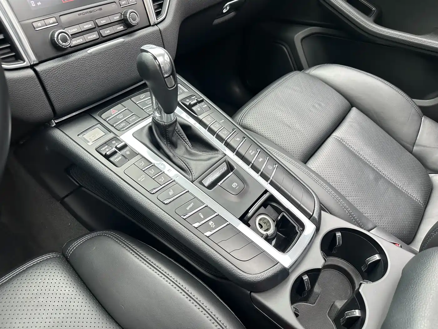 Porsche Macan 2017 Macan 2.0T фото 13