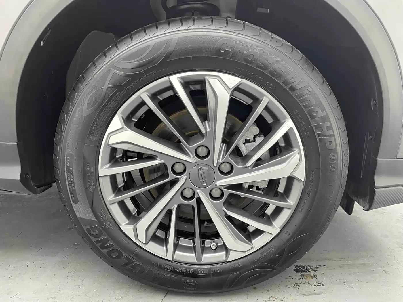 GEELY AUTOMOBILE BINYUE