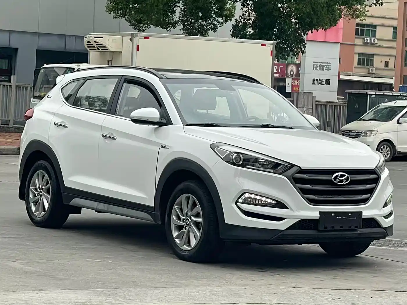 Hyundai Tucson 2018 1.6T DCT 2WD 15th Anniversary Special Edition фото 3