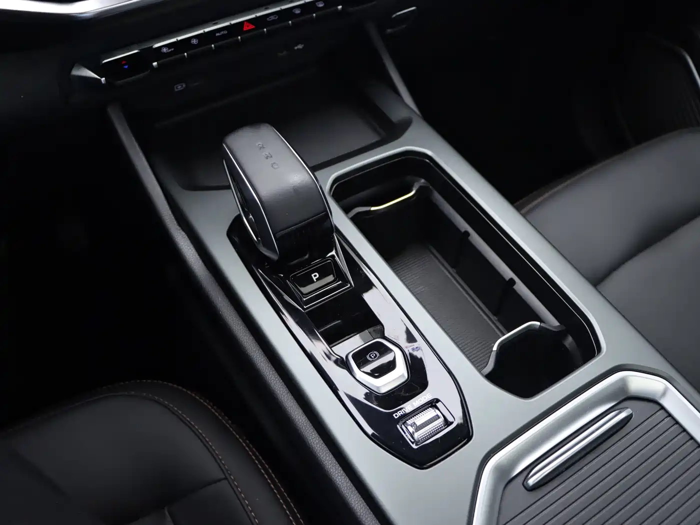 Geely Haoyue L 2024 2024 Model 2.0T DCT Luxury