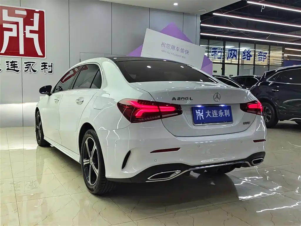 Mercedes-Benz A-Class 2022 Facelift III A 200 L Sport Sedan Fashion фото 4