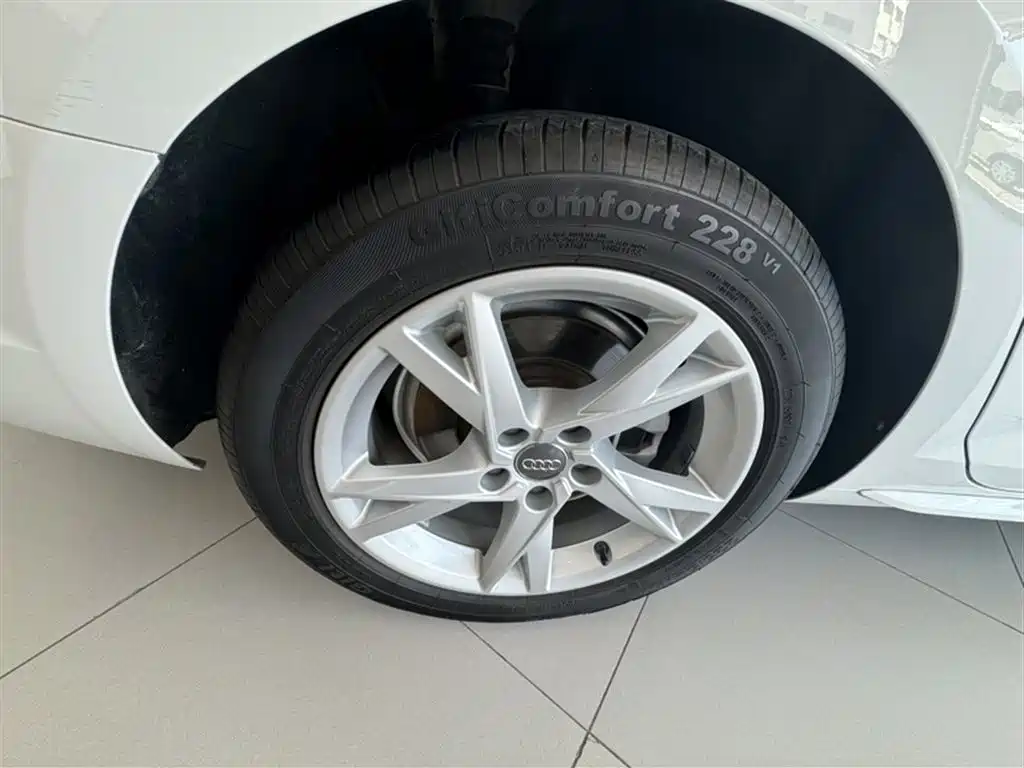 Audi A4L 2018 30th Anniversary 40 TFSI Progressive фото 13