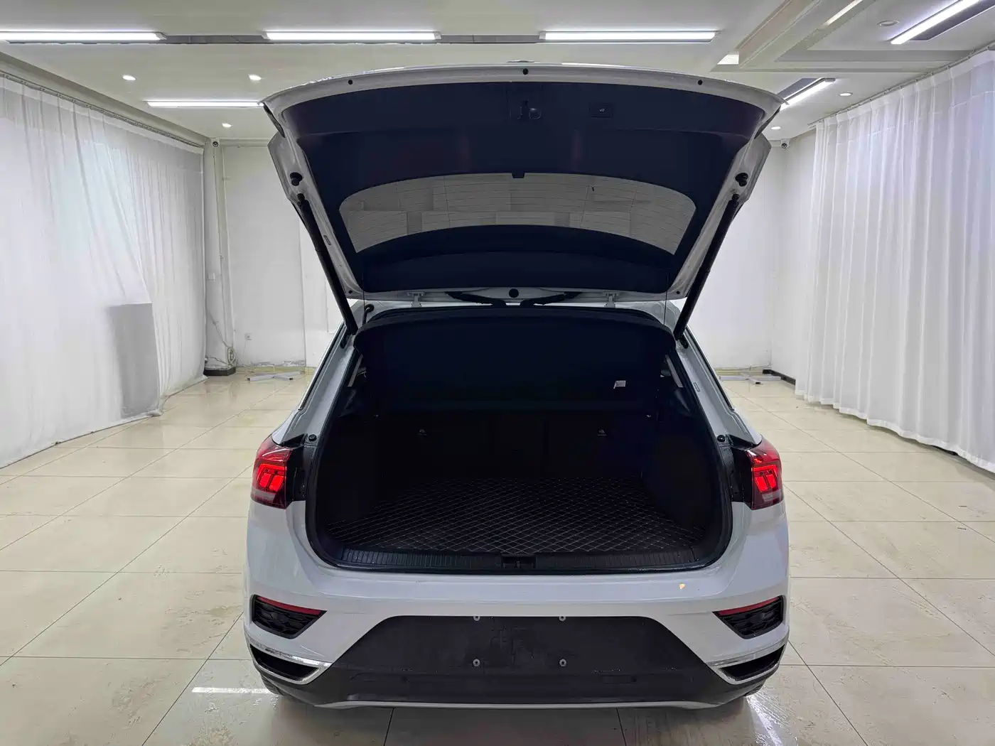 Volkswagen T-ROC 2022 280TSI DSG 2WD Comfort PLUS фото 20
