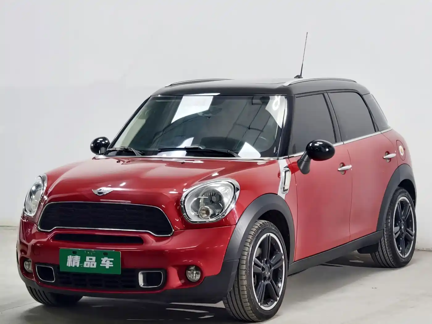 Фото 1 - MINI COUNTRYMAN