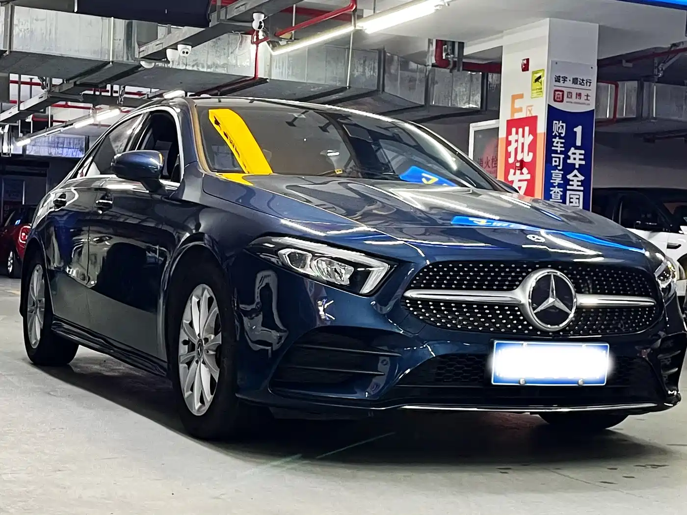 Mercedes-Benz A-Class 2019 A 200 L Sport Sedan фото 3