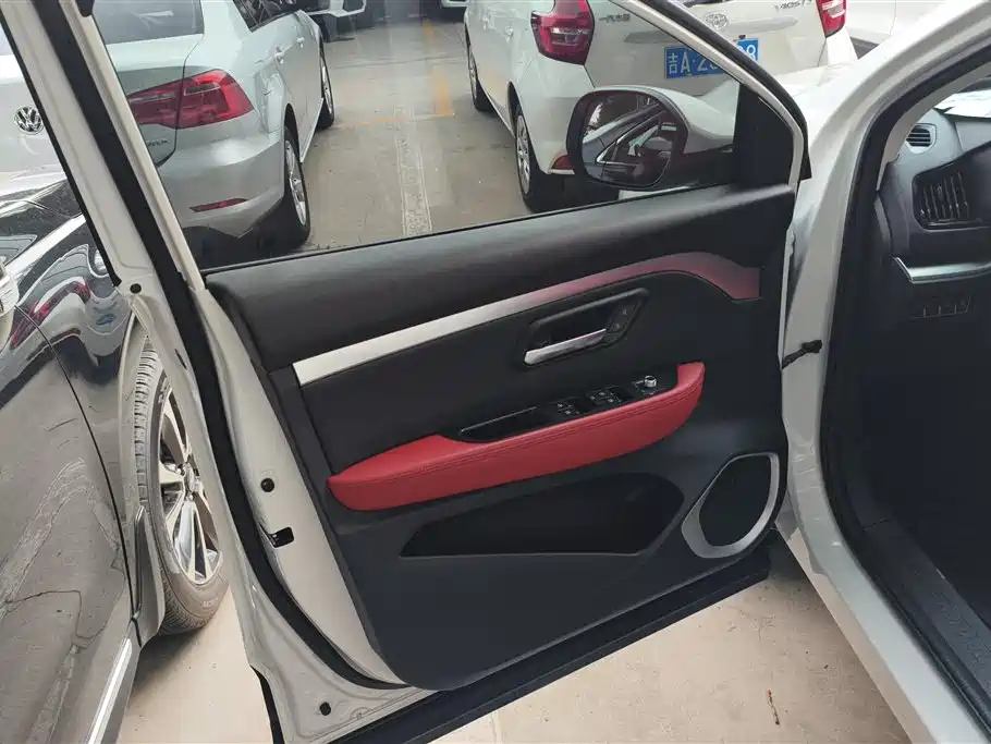 Haval H2s 2018 Red Label 1.5T DCT Luxury Model фото 7