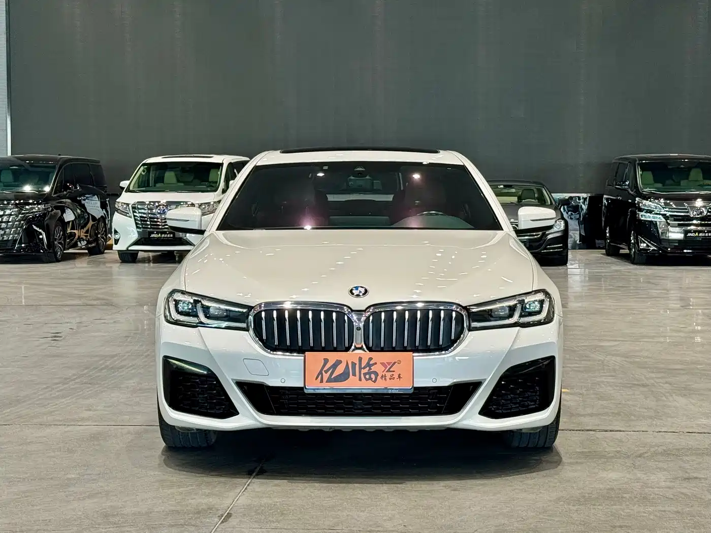 BMW 5 Series 2022 Facelift 530Li Premium M Sport Package фото 2