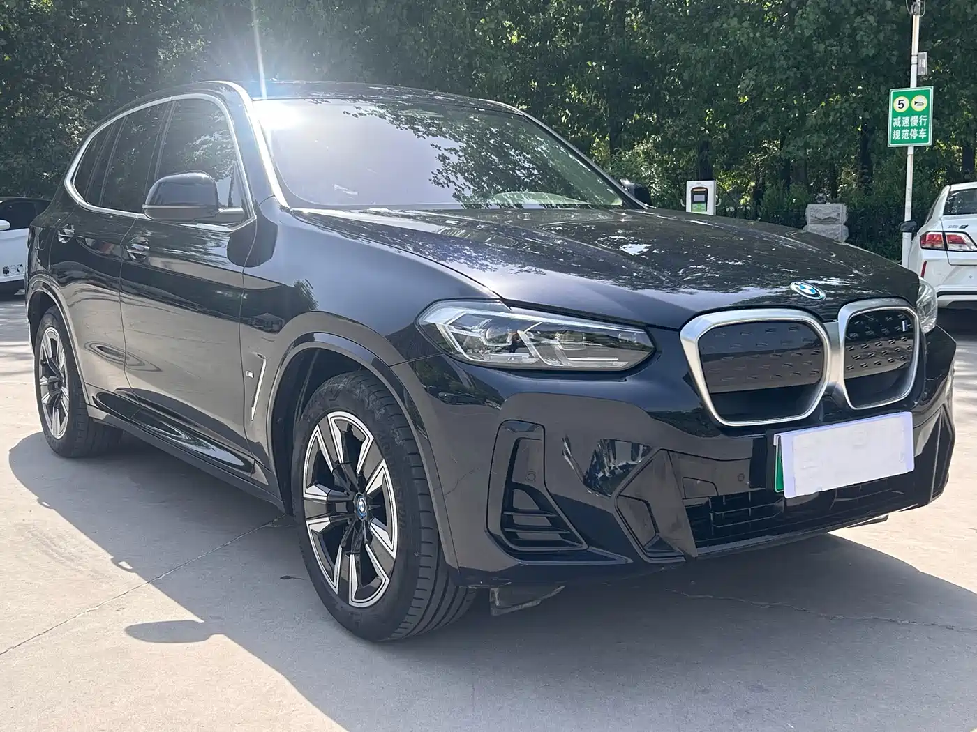 BMW iX3 2022 Facelift Leading Model фото 3