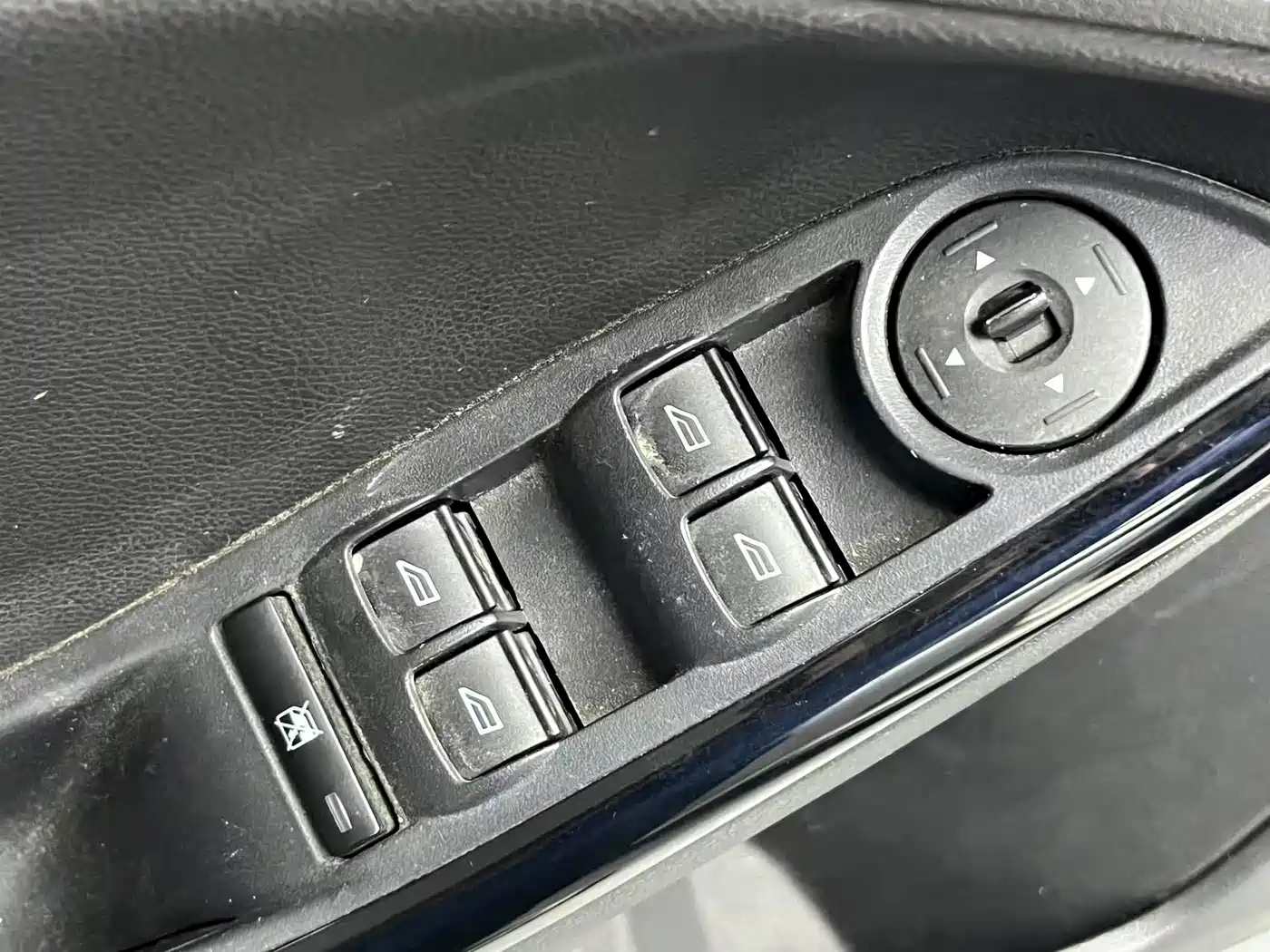Ford Focus 2013 2012 Hatchback 1.6L Automatic Trend