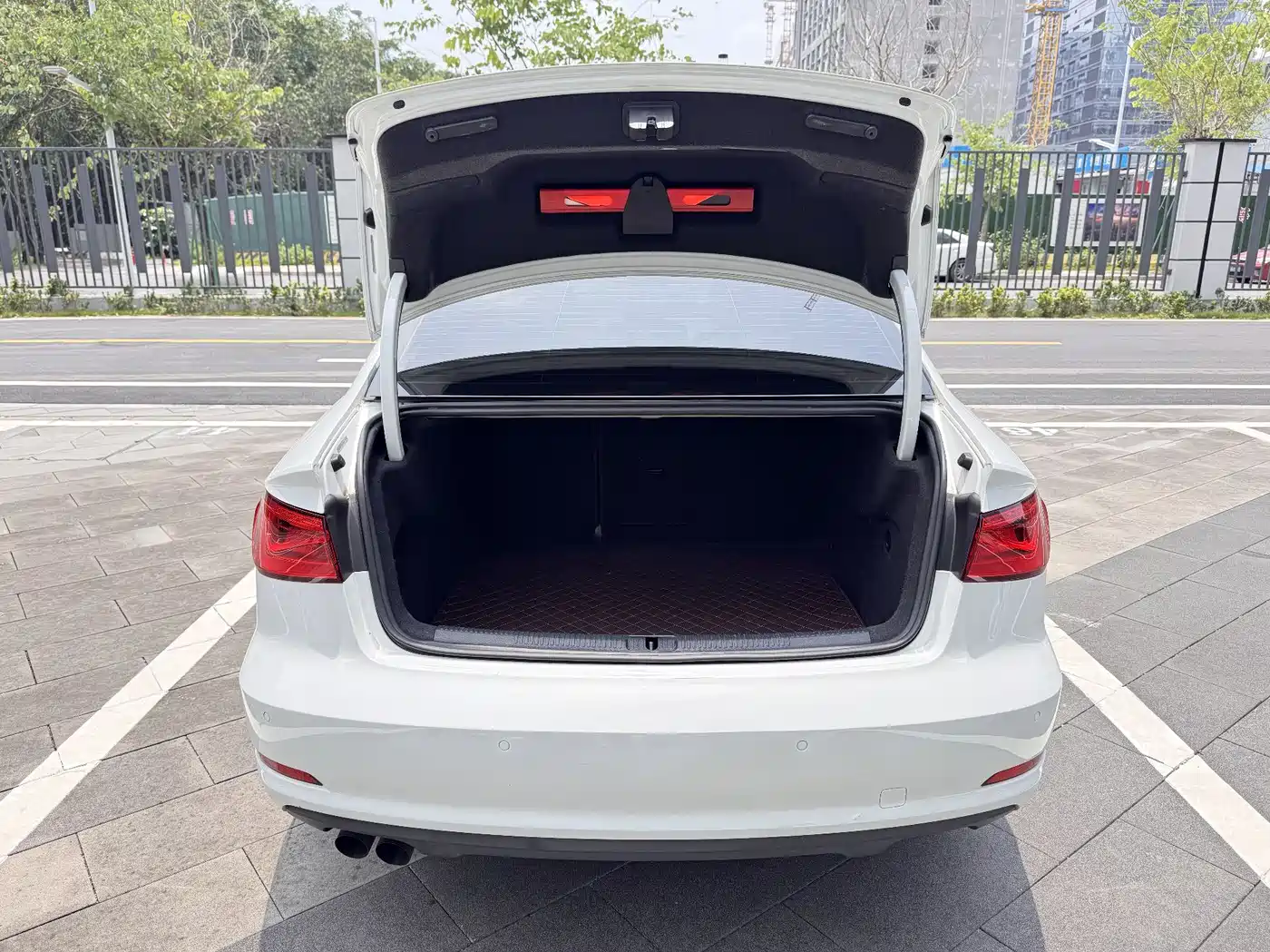 Audi A3 2016 Limousine 35 TFSI Leadership фото 28