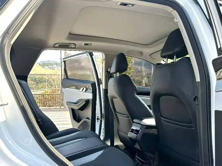 GEELY AUTOMOBILE BINYUE