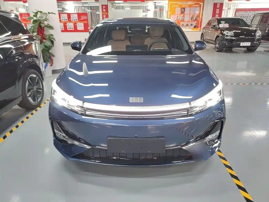 Geely Galaxy Galaxy A7 2025 EM-i фото 3