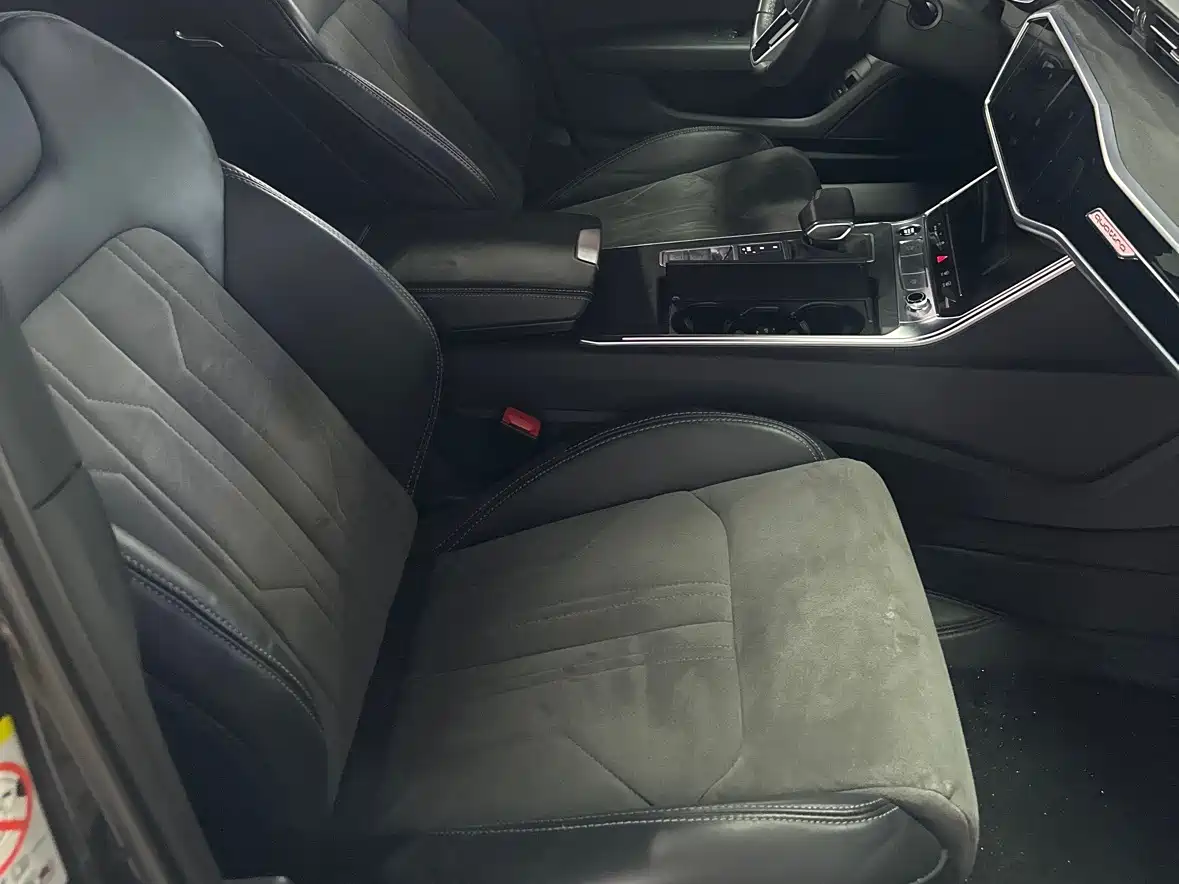 Audi A6L 2024 45 TFSI quattro Premium Elegance фото 9