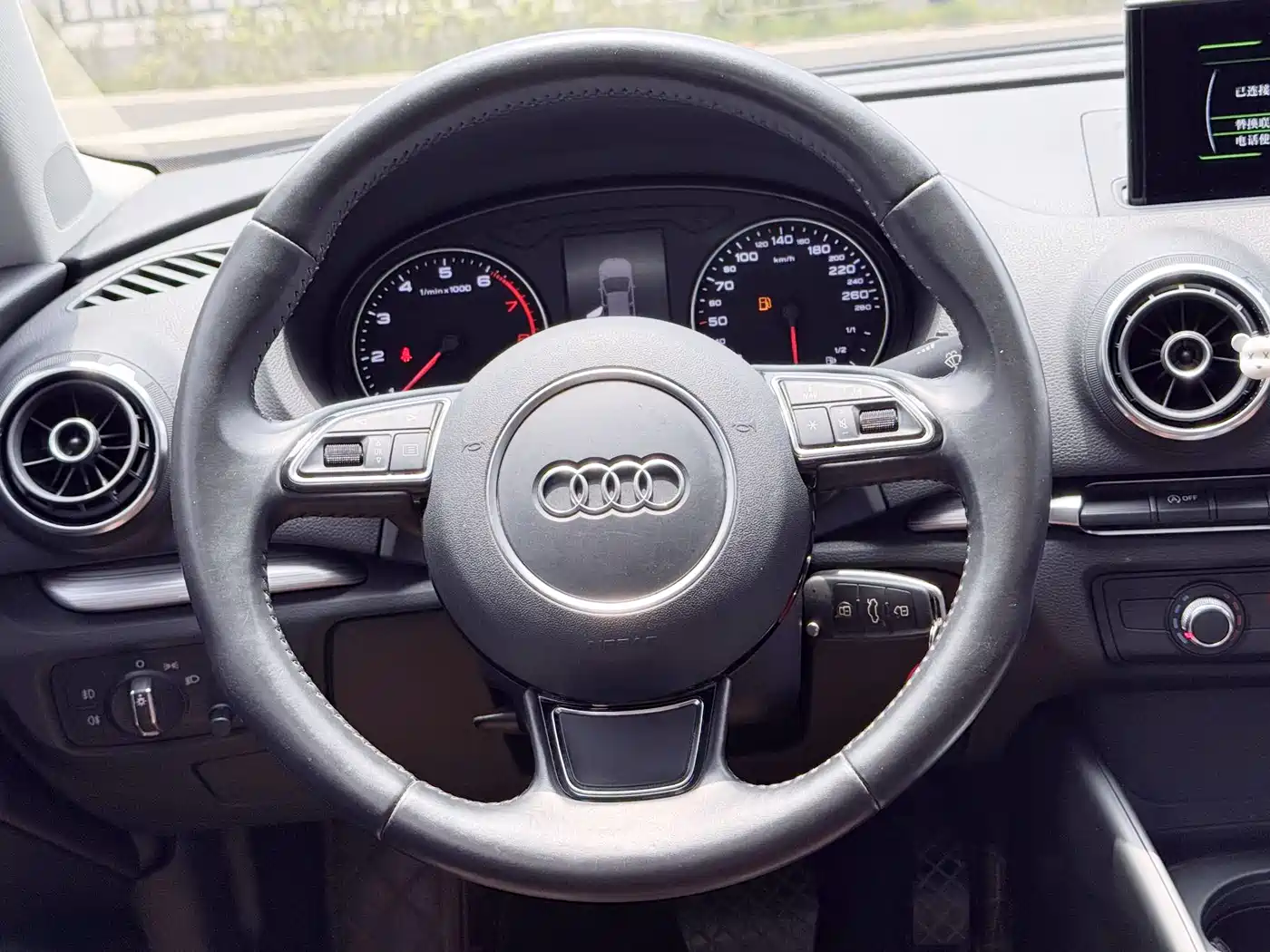 Audi A3 2016 Limousine 35 TFSI Leadership фото 14