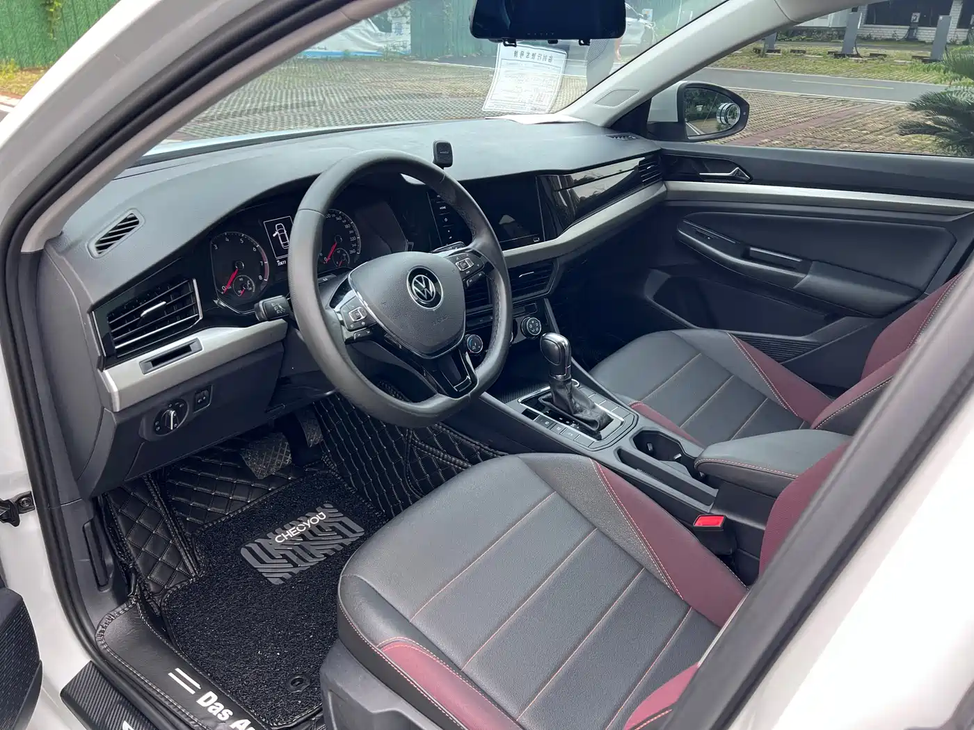 Volkswagen Bora 2021 1.5L Automatic 30th Anniversary Edition фото 8