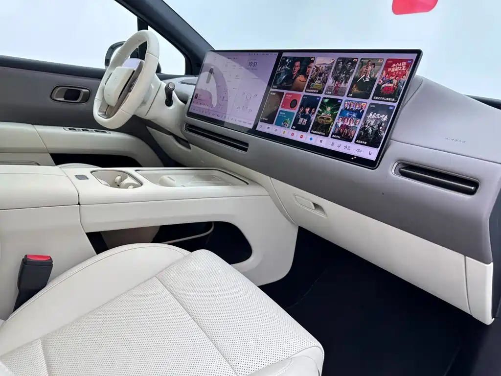 Li Auto i6 2026 2025 2WD Base Model