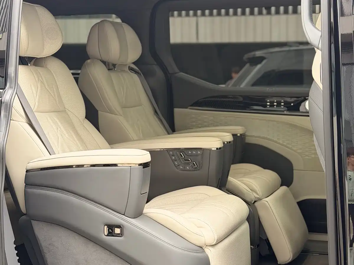 ZEEKR EXTREME KRYPTON 009