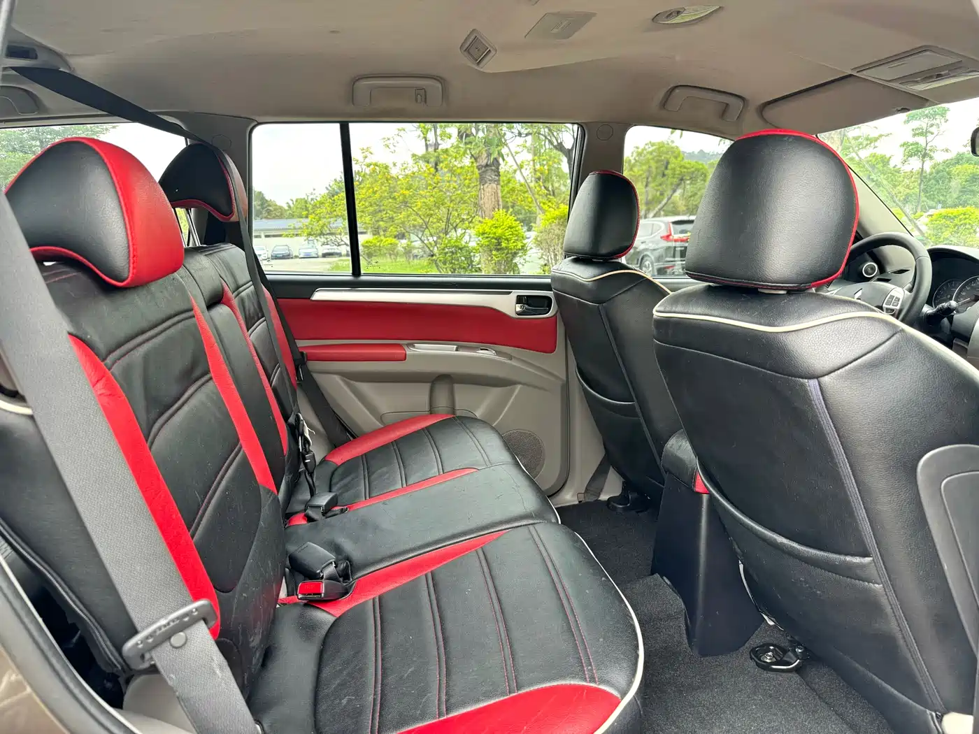 Mitsubishi Pajero Sport 2013 3.0L AWD Executive фото 7