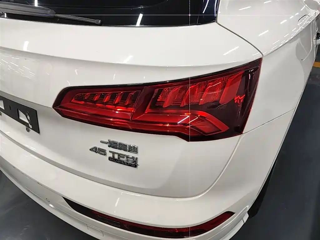 Audi Q5L 2020 45 TFSI Exclusive Fashion фото 8