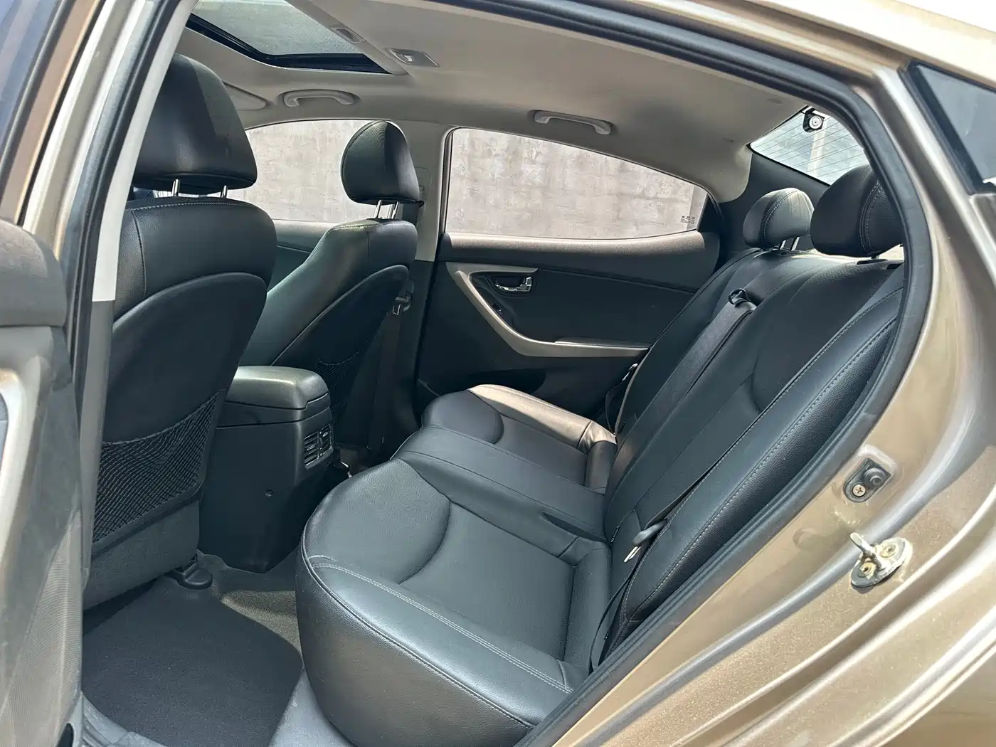 Hyundai Langdong 2013 1.6L Automatic Premium фото 9