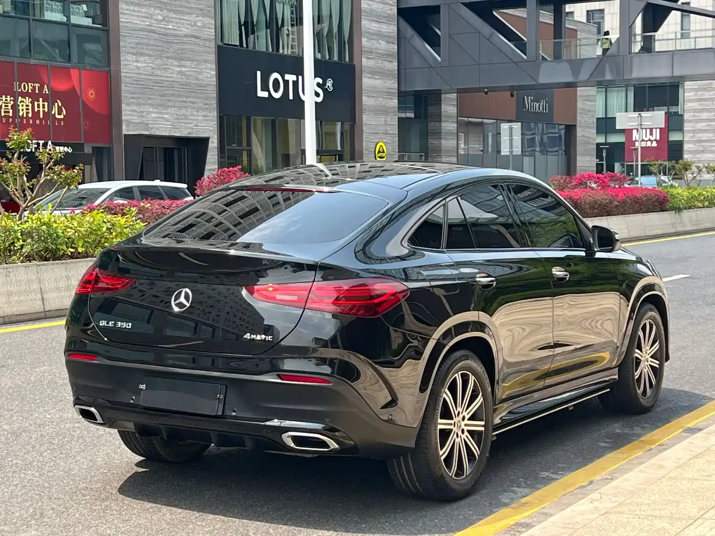 Mercedes-Benz GLE Coupe 2024 GLE 350 4MATIC Coupe SUV Luxury фото 5