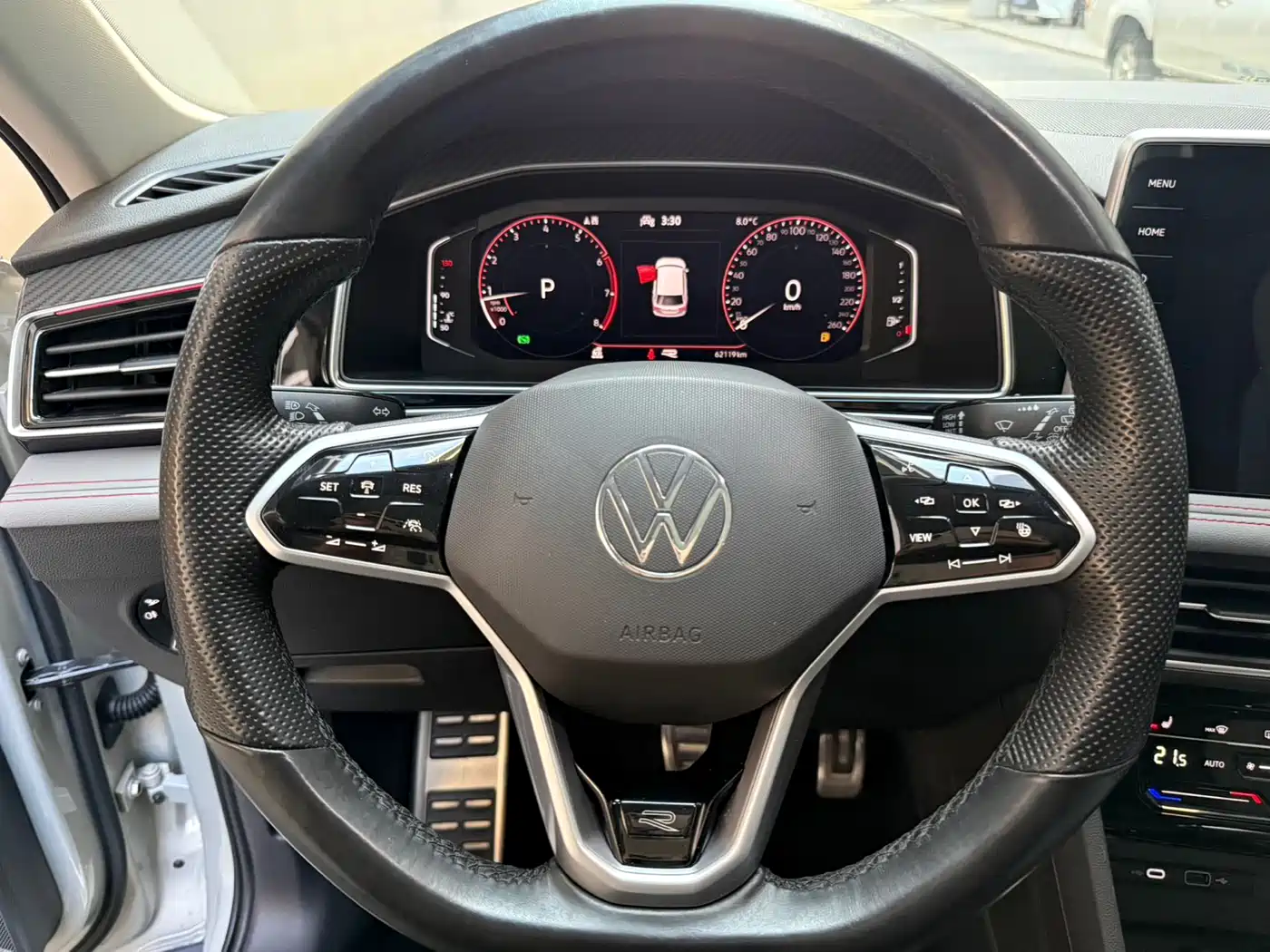Volkswagen Tiguan L 2022 330TSI Automatic 2WD R-Line Flagship Edition фото 11