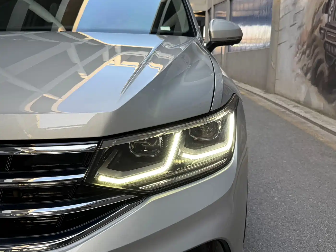Volkswagen Tiguan L 2022 330TSI Automatic 2WD R-Line Flagship Edition фото 26
