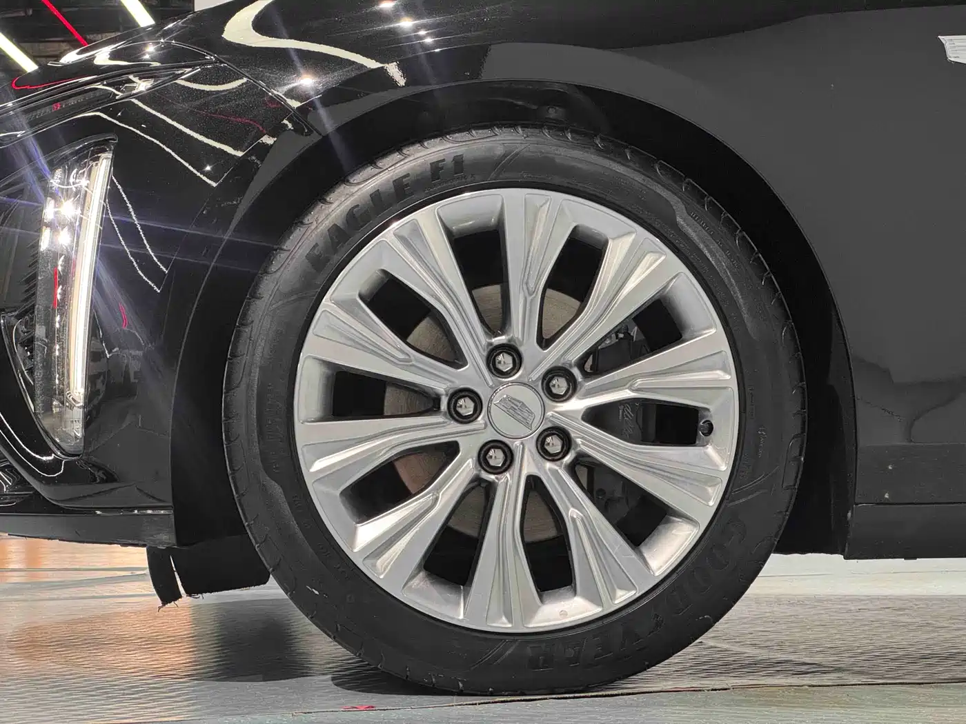Cadillac CT6 2023 28T Premium Model фото 16