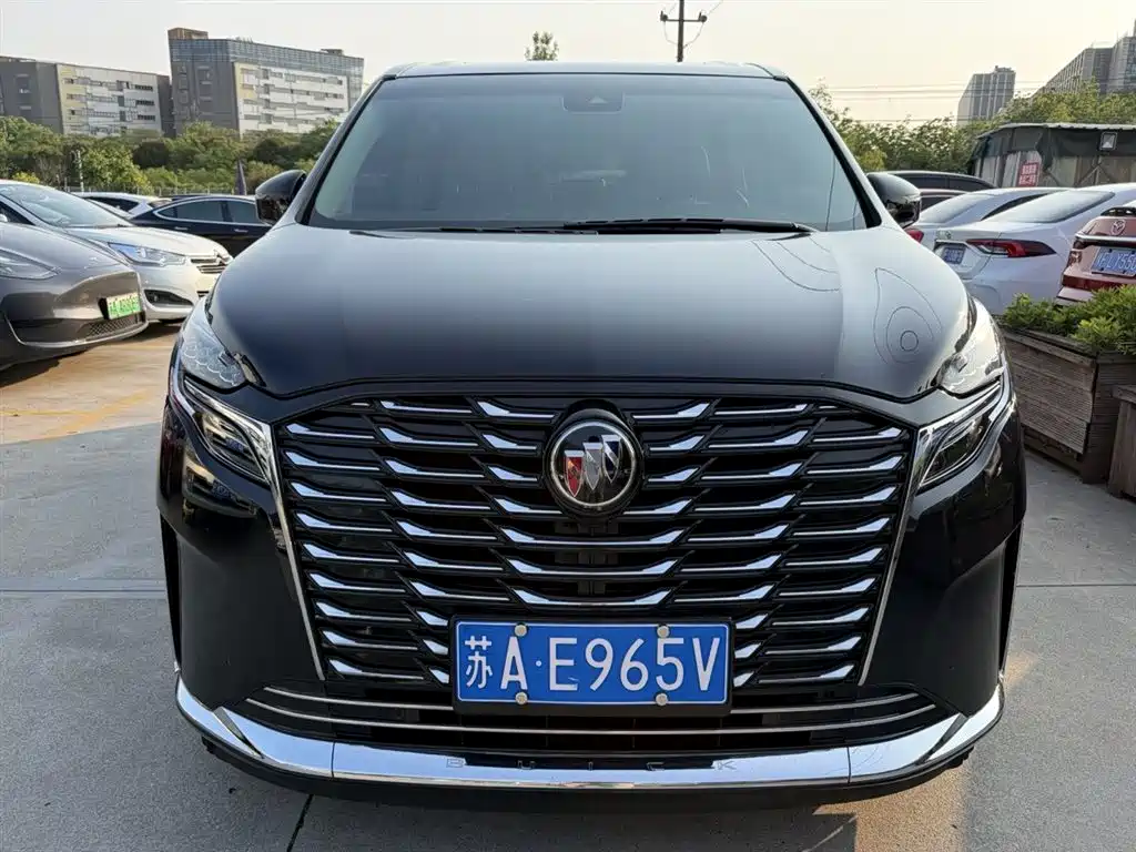 Buick GL8 2023 ES Landmaster Exclusive фото 2