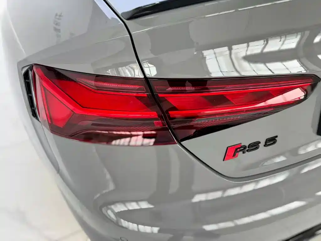 Photo 11 - Audi RS 5
