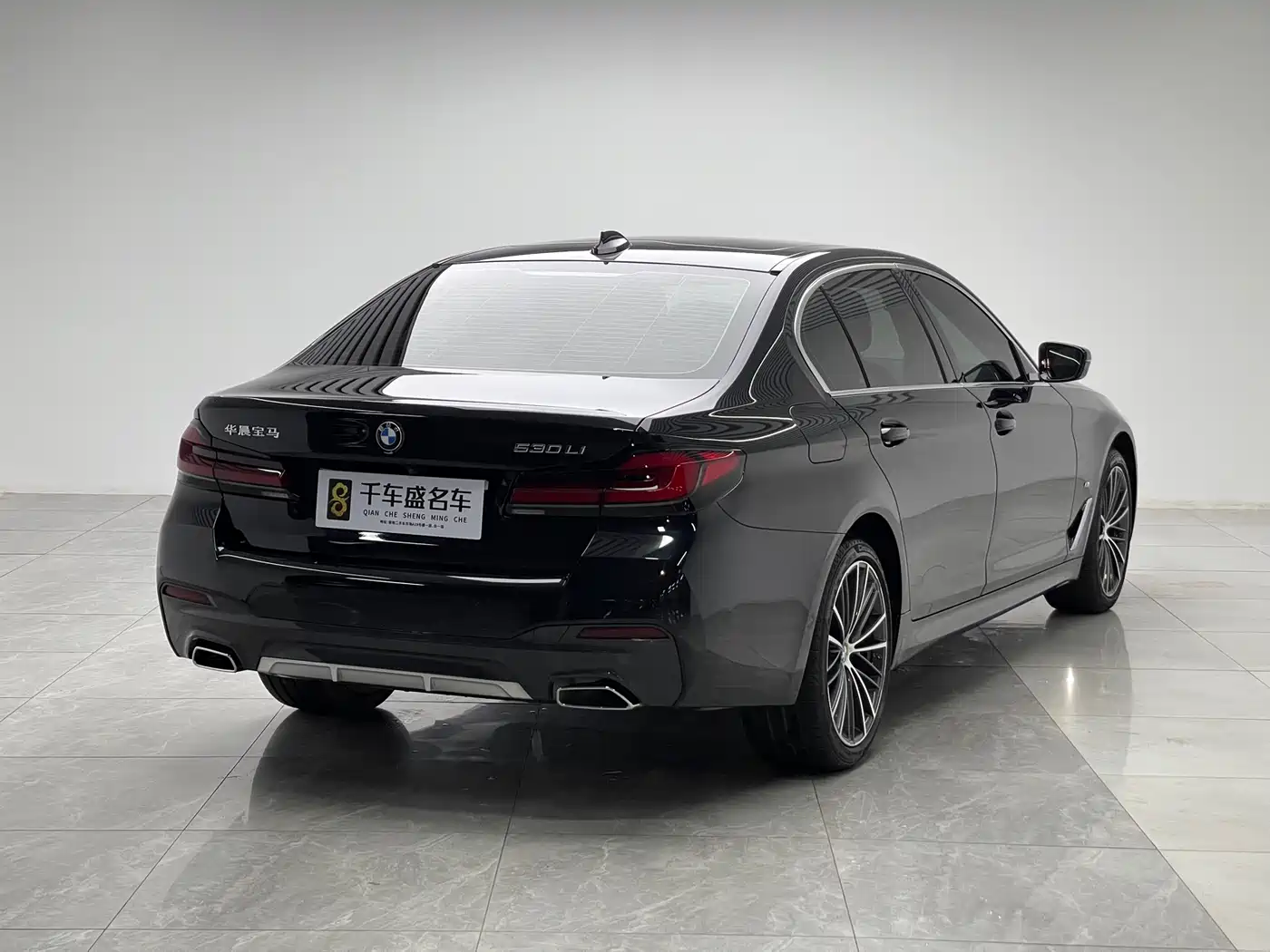 BMW 5 Series 2023 530Li Leading M Sport Package фото 6