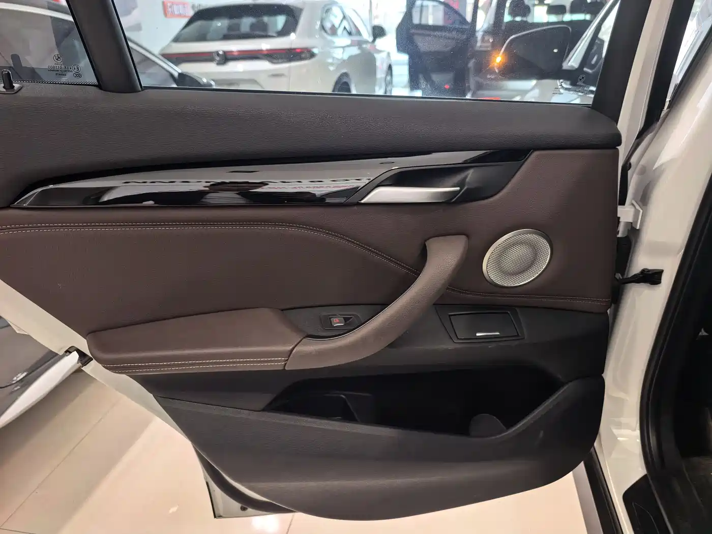 BMW X1 2022 sDrive20Li Premium фото 13