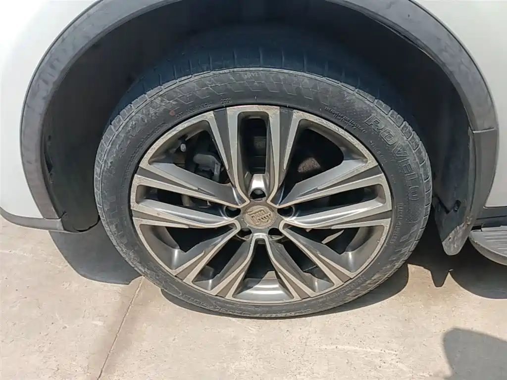 BYD Tang 2018 2.0T Automatic Smart Connection Noble Edition 7-Seater China V фото 23