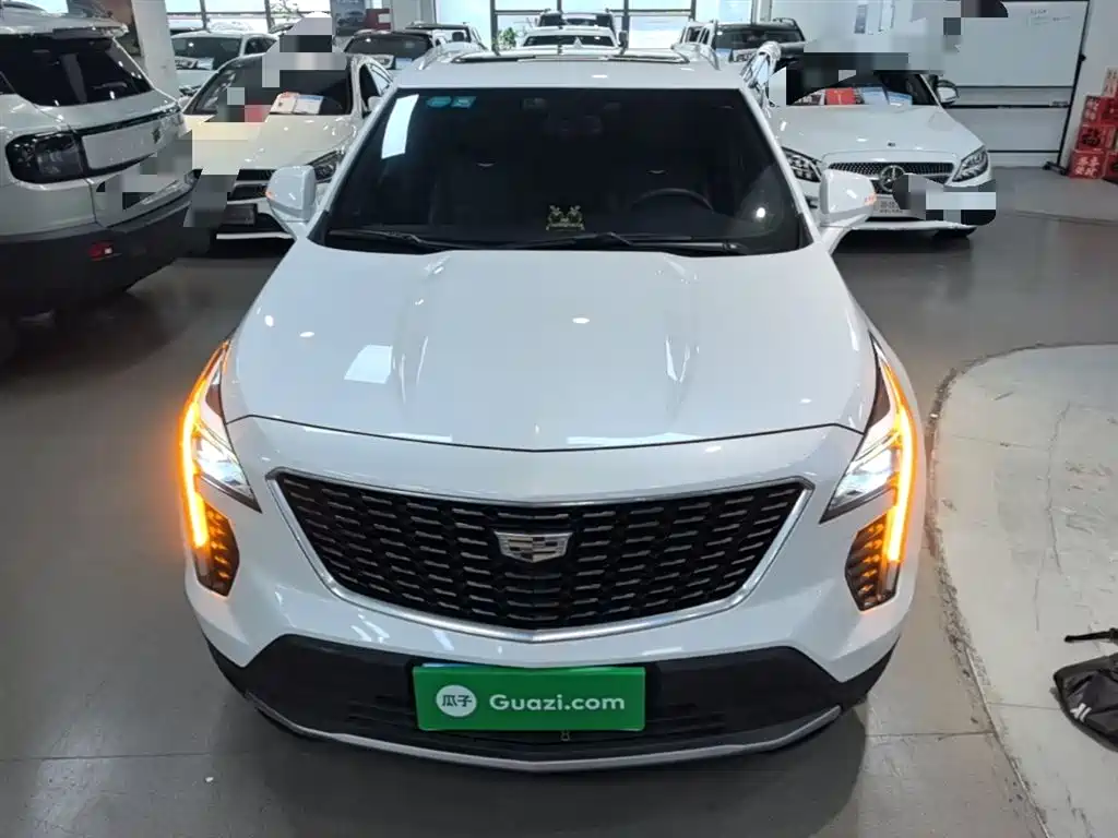 Cadillac XT4 2020 Facelift 28T 2WD Leading фото 3