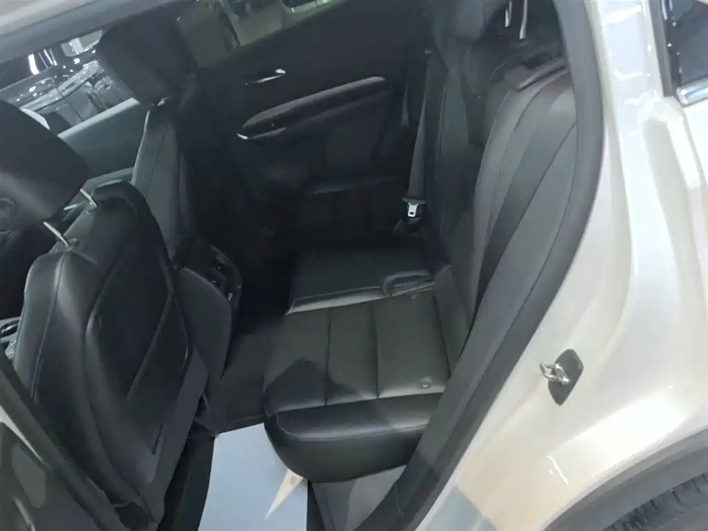 Cadillac XT4 2020 Facelift 28T 2WD Leading фото 17